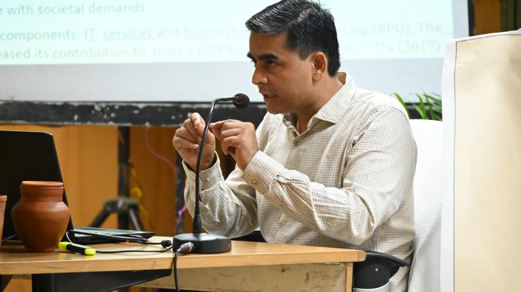 भारत ही वैश्विक समस्याओं का समाधान देने में सक्षम: एस.बालकृष्ण