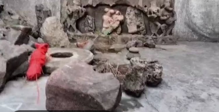 नाग देवता का रहस्यमयी मंदिर: जहां छत बनवाने की कोशिश करने वालों की हो जाती है मौत