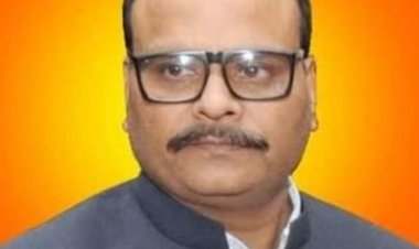 उप मुख्यमंत्री ब्रजेश पाठक ने प्रयागराज के डिप्टी सीएमओ समेत कई चिकित्सकों के विरूद्ध दिये विभागीय कार्यवाही के निर्देश