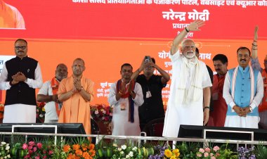 हम वही खरीदेंगे जो भारतीयों की मेहनत से बना हो, प्रधानमंत्री ने स्वदेशी अपनाने का किया आह्वान