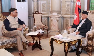नेपाल के प्रधानमंत्री ओली को भारतीय विदेश सचिव ने दिया भारत आने का न्यौता