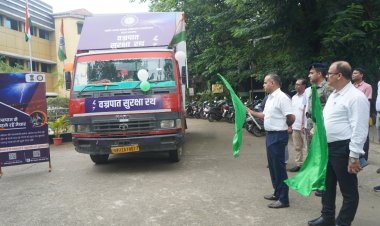उपायुक्त ने 'वज्रपात सुरक्षा रथ' को किया रवाना, आम लोगों को किया जाएगा जागरुक