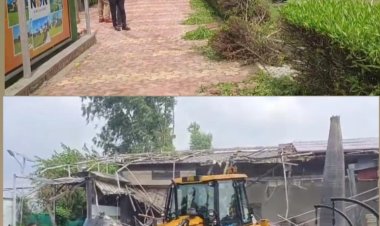 अवैध फार्म हाउसों पर चला नोएडा प्राधिकरण का बुलडोजर