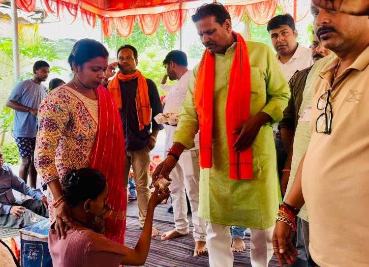 बाढ़ पीड़ितों की हर संभव मदद कर रहा नगर निगम: महापौर