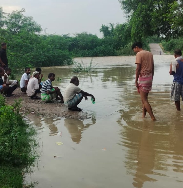 लापता अधेड़ का नाले में मिला शव