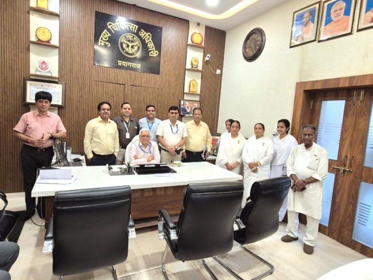 ब्रह्माकुमारी बहनों ने राखी बांध कर मनाया त्याेहार