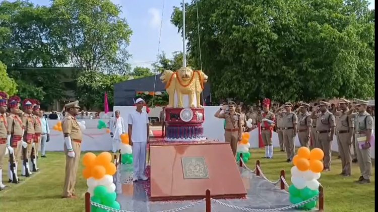 वाराणसी में सांस्कृतिक कार्यक्रमों के बीच आजादी का जश्न