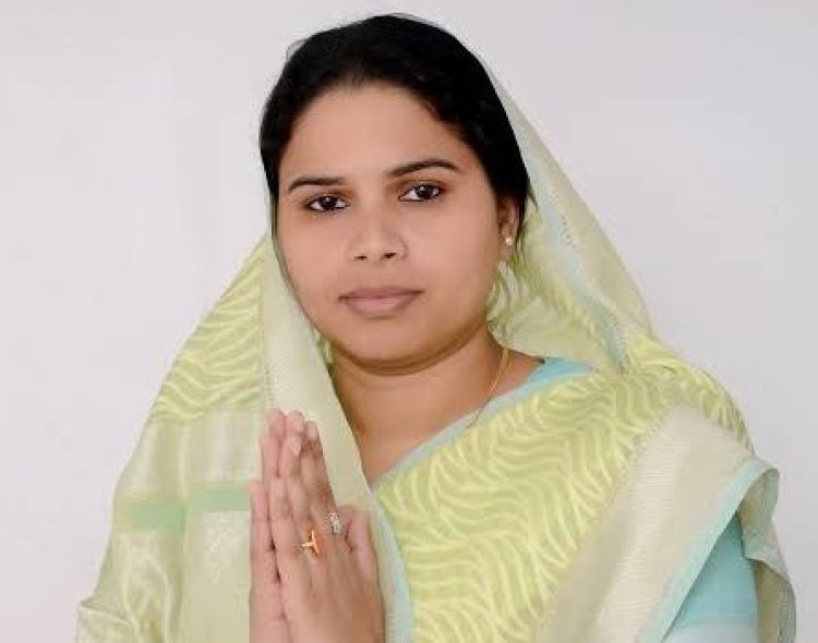 सपा मुखिया अखिलेश को विधायक पूजा पाल ने पत्र भेजकर मांगा कई सवालों का जबाब