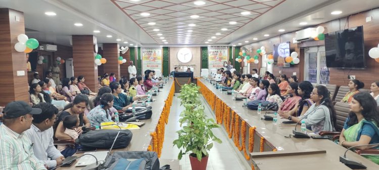 59 बेटियों ने मुख्य सेविका के पद पर चयनित होकर जनपद का गौरव बढाया : जिलाधिकारी