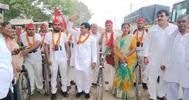 सपा की पीडीए साइकिल यात्रा लखनऊ रवाना, 2027 चुनाव को लेकर जनता से संवाद करेगी