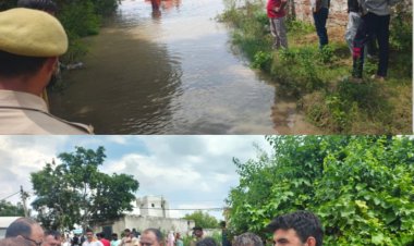 यमुना नदी के बाढ़ में फंसे 35 लोगों को रेसक्यू कर नोएडा पुलिस ने बचाई जान