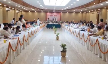 प्रयागराज के सर्वांगीण विकास हेतु महापौर की अध्यक्षता में अहम बैठक, कई महत्वपूर्ण प्रस्तावों को मिली मंजूरी