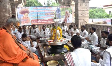 अद्भुत शिवलिंग पूजा से मोदी के दीर्घायु होने की कामना व याचना