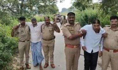 मुठभेड़ में दो गोतस्कर गोली लगने से घायल, तमंचा एवं पिस्टल बरामद