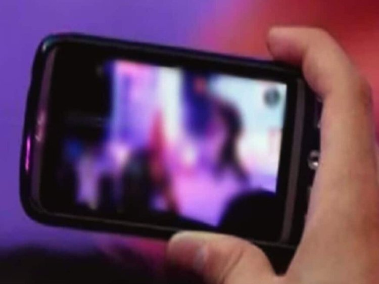 युवती का वीडियो वायरल करने के मामले में आराेपित पर केस दर्ज