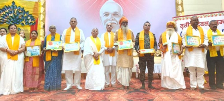 परमात्मा के साथ सम्बंध जोड़ना ही राजयोग है : प्रो0 ई वी गिरीश