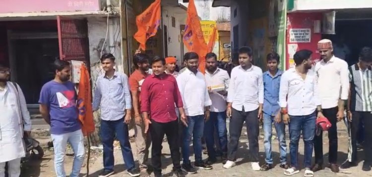 दिल्ली यूनिवर्सिटी के चुनाव में मिली जीत को लेकर एबीवीपी ने मनाया जश्न