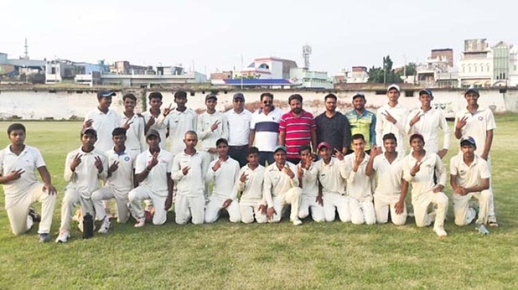 मंडलीय अंडर 17 क्रिकेट में प्रयागराज बना चैम्पियन