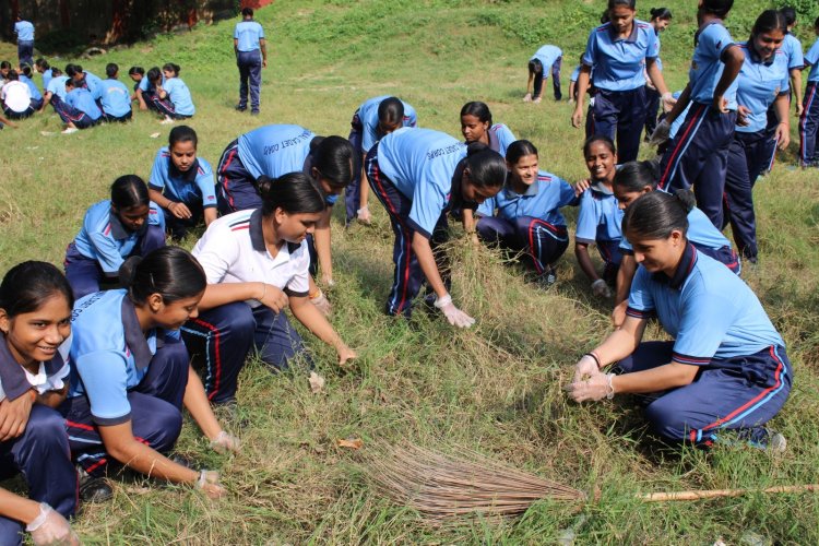 वाराणसी: अपनी शहादत से देश के लिए जीना सिखा गए भगत सिंह : डॉ अभिनव