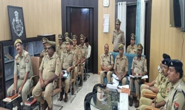 सुलतानपुर में प्रत्येक मूर्ति के लिए अलग-अलग ड्यूटी होगी निर्धारित, विसर्जन स्थलों पर रहेगा पर्याप्त पुलिस बल