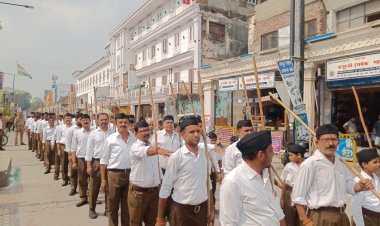 राष्ट्रीय स्वयंसेवक संघ के स्थापना दिवस पर मुरादाबाद महानगर में 26 स्थानों पर निकला पथ संचलन