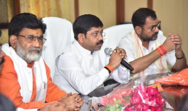 मंत्री नन्दी ने प्रबंधक यूपीसीडा हेमेंद्र प्रताप सिंह को किया बर्खास्त