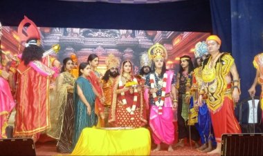 सीता स्वयंवर में बरसे फूल, जय श्रीराम के जयघोष से गूंज उठा विंध्याचल