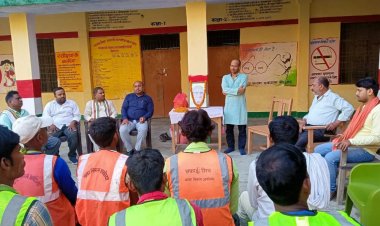 भारतीय मजदूर संघ ने दत्तोपंत ठेंगड़ी की पुण्यतिथि पर श्रद्धांजलि अर्पित की