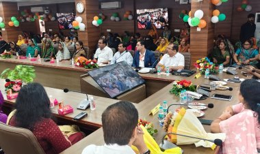 स्वदेशी वस्तुओं का ही प्रयोग करें : जिलाधिकारी