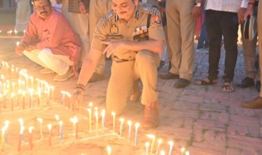 वाराणसी रिजर्व पुलिस लाइन में ‘एक दीया बलिदानियों के नाम’ पर जला, परिसर रोशनी से हुआ जगमग