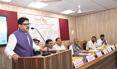 भाषाओं को नकारा नहीं जा सकता, मानसिकता बदलनी होगी : न्यायमूर्ति डॉ गौतम चौधरी