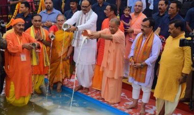 छठ हमारी सामाजिक एकता और प्राचीन विरासत का प्रतीक : मुख्यमंत्री योगी आदित्यनाथ