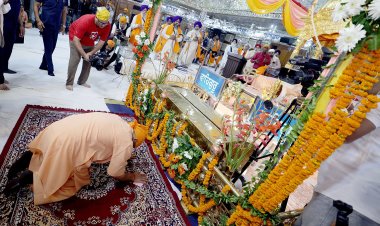 गुरु परंपरा ने भारत को दिया त्याग और बलिदान का संदेश : मुख्यमंत्री योगी