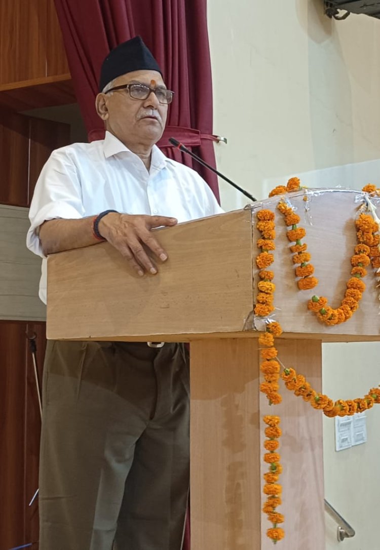 उपेक्षा, उपहास और विरोध से निकलकर आगे बढ़ा संघ: स्वान्त रंजन