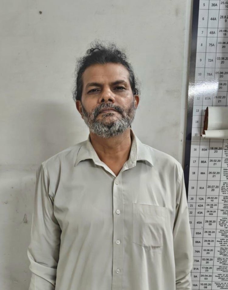 व्यापारियों से रंगदारी मांगने के मामले में एसटीएफ ने वांछित अपराधी को किया गिरफ्तार