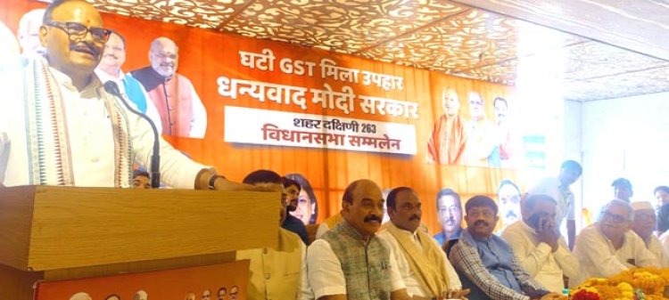 सपा-कांग्रेस के लोग बहुरूपिये, यूपी को लूटने का काम किया : ब्रजेश पाठक