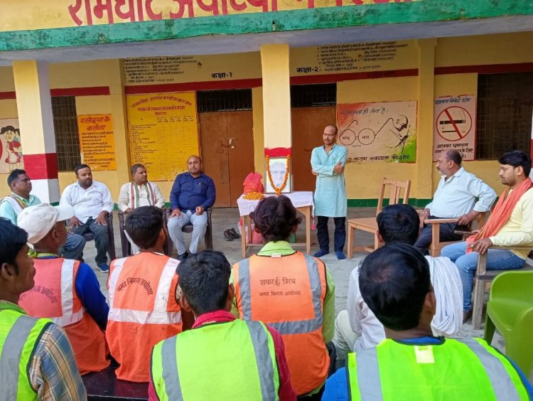 भारतीय मजदूर संघ ने दत्तोपंत ठेंगड़ी की पुण्यतिथि पर श्रद्धांजलि अर्पित की
