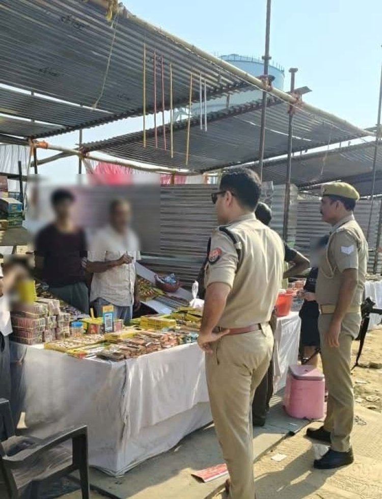 मुरादाबाद जनपद में छह स्थानों पर आतिशबाजी की बिक्री शुरू