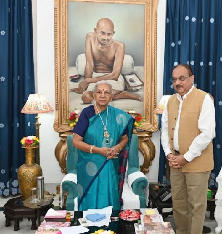 राज्यपाल ने वरिष्ठ अधिकारियों से भेंट कर दीपावाली की दी बधाई