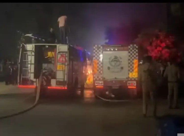 फ्लिपकार्ट सेंटर में लगी आग,लाखों का सामान जला, शॉर्ट सर्किट से हुई घटना