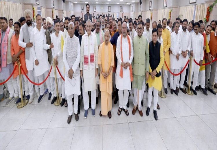 मुख्यमंत्री योगी से मिले किसानों ने जताया आभार