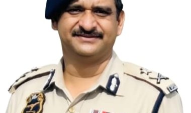 आईपीएस अखिलेश सिंह को मिला वीरता पुरस्कार