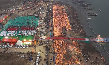 देव दीपावली को जगमग हुआ विश्व प्रसिद्ध संगम