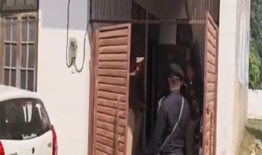 लखनऊ के मड़ियावं में एटीएस ने डाॅक्टर के घर पर मारा छापा