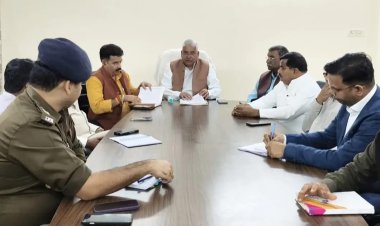 अखिलेश पर राहुल गांधी का असर, राजनीति के लिए इटली जाएं राहुल : मयंकेश्वर शरण सिंह