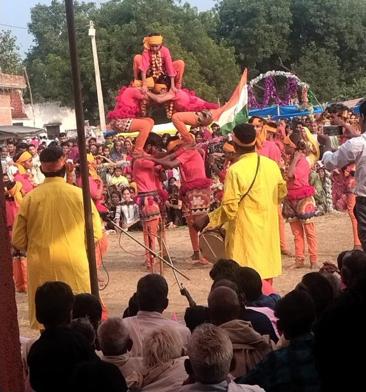 बुंदेलखंड स्तरीय दिवाली नृत्य में बांदा की टीम विजयी, मिला 11 हजार का पुरस्कार
