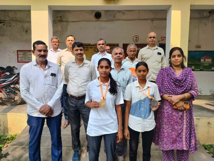 प्रयागराज में चमकी मीरजापुर की बेटियां,अंशिका ने जीता स्वर्ण, स्नेहा को मिला कांस्य पदक
