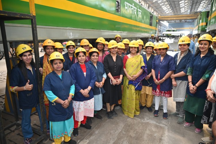 रेलवे बोर्ड की सदस्य उषा वेणुगोपाल ने बरेका की तकनीकी उत्कृष्टता और कार्य संस्कृति काे सराहा