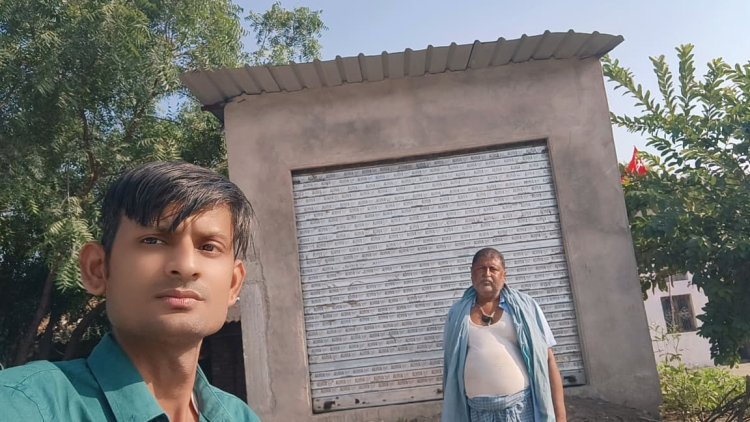 किसान बनकर पहुंचे अफसर, ओवररेट खाद बेचते दुकानदार काे पकड़ा