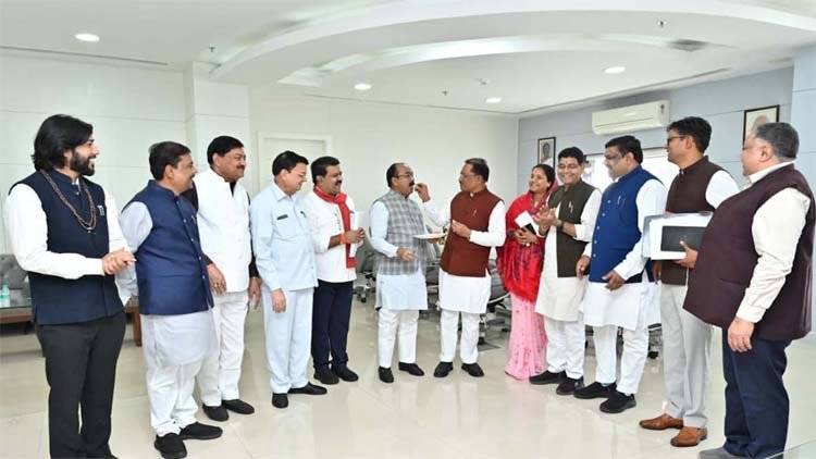 बिहार में एनडीए की ऐतिहासिक प्रदर्शन पर साय कैबिनेट ने मनाया जश्‍न